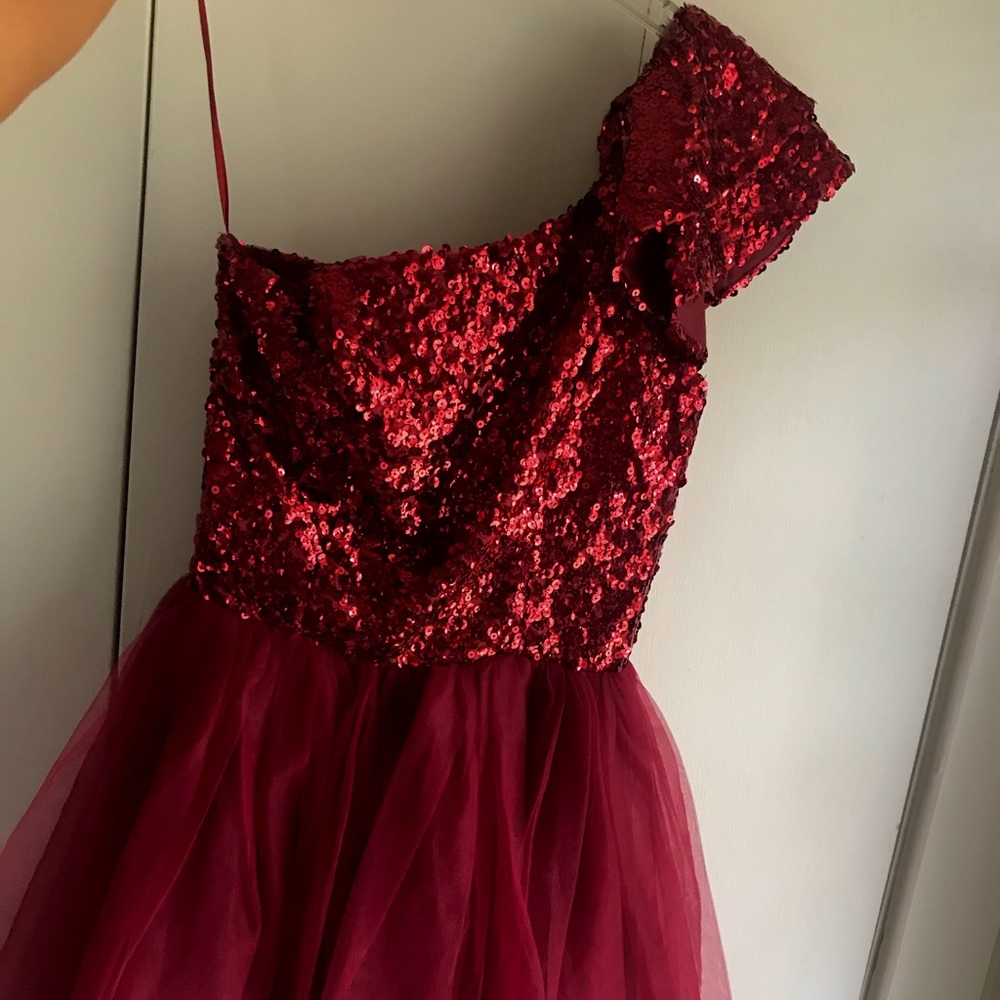 ASOS red sequin tulle mini - Picture 2 of 9